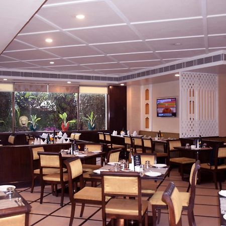 La Place Sarovar Portico Lucknow Eksteriør billede