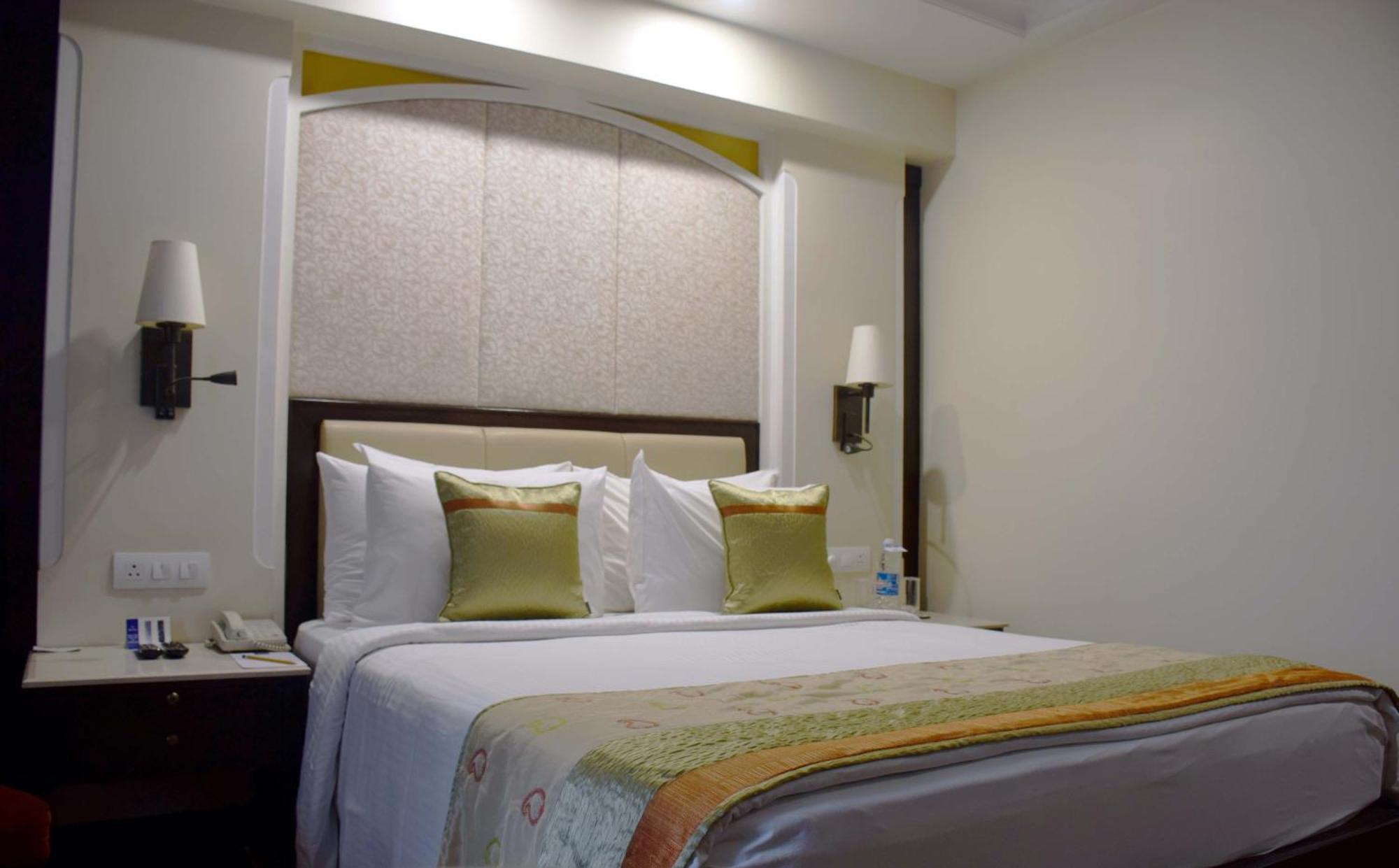 La Place Sarovar Portico Lucknow Eksteriør billede